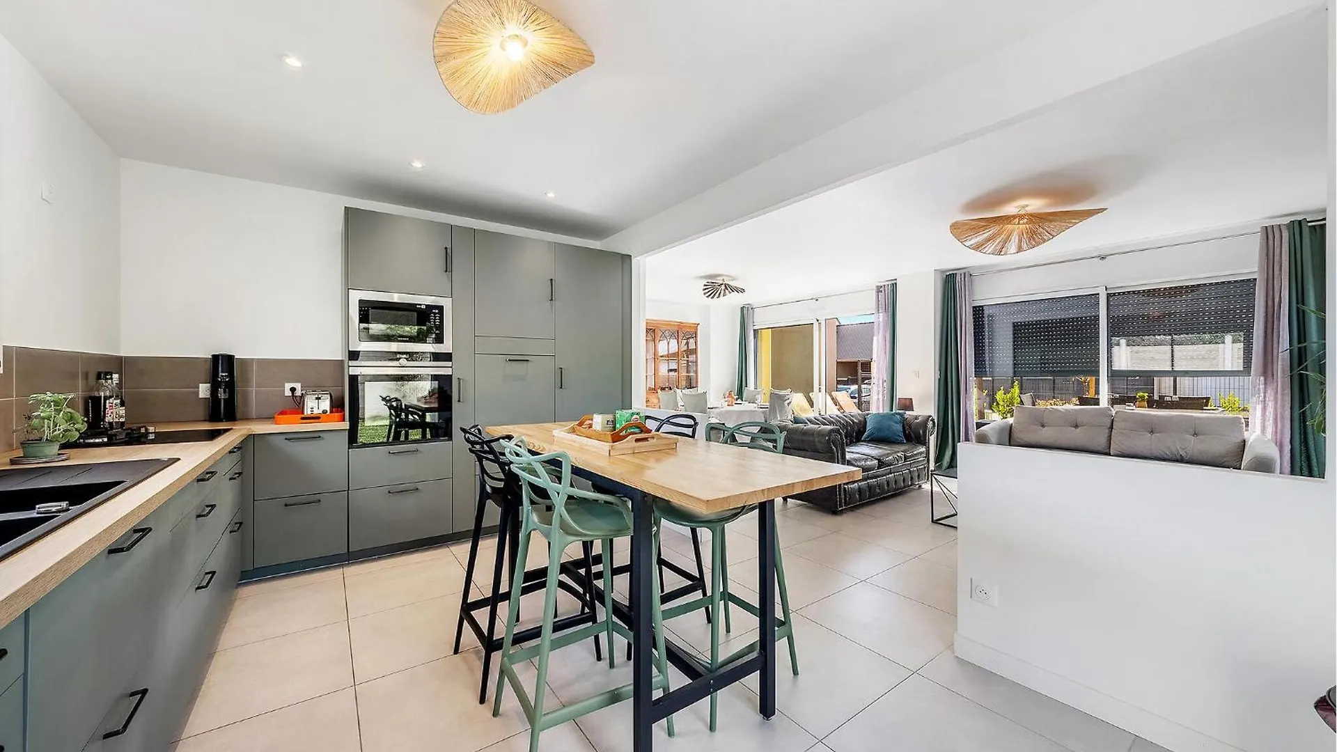 Awesome Home In Saint-Meloir-Des-Ondes With Kitchen